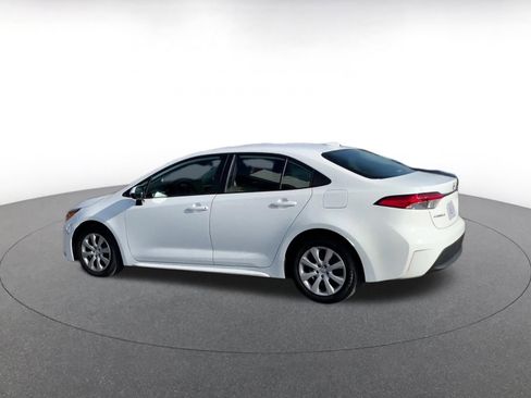 Used 2025 Toyota Corolla LE image 10