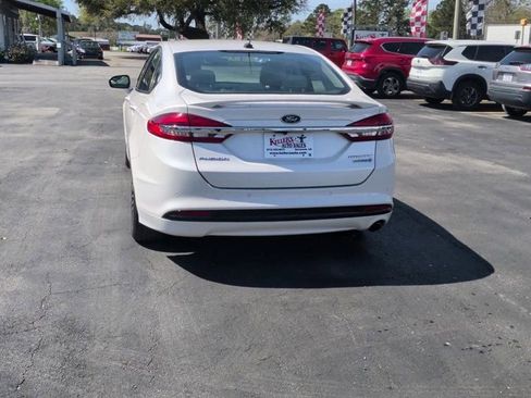 Used 2018 Ford Fusion Titanium image 7