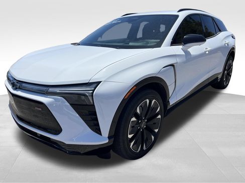Used 2024 Chevrolet Blazer EV RS RWD image 9