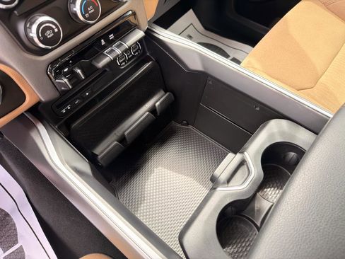 Used 2019 RAM 1500 Big Horn AWD/4WD image 22