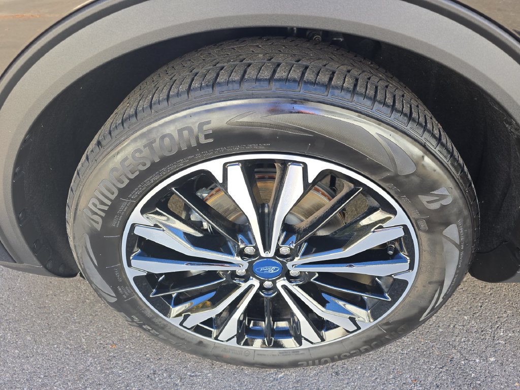 Used 2021 Ford Escape SE w/ SE Sport Appearance Package FWD image 10