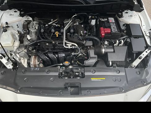 Used 2024 Nissan Altima 2.5 SV FWD image 23