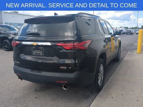 Used 2023 Chevrolet Traverse LT FWD image 8