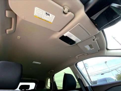 Used 2023 Nissan Rogue SV image 14