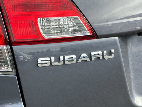Used 2014 Subaru Outback 2.5i Limited image 25