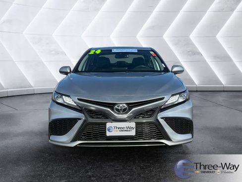 Used 2024 Toyota Camry XSE FWD image 8
