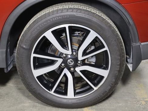 Used 2020 Nissan Rogue SL FWD image 36