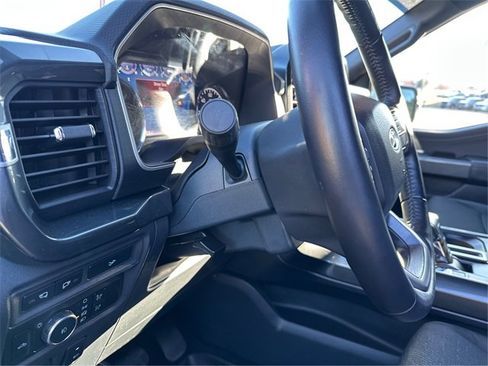 Certified 2022 Ford F150 XLT w/ Equipment Group 302A High image 29