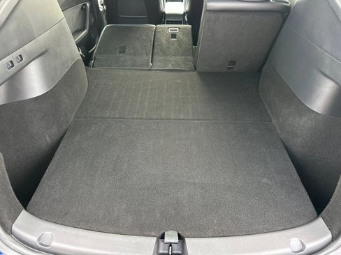 Used 2020 Tesla Model Y Long Range image 16