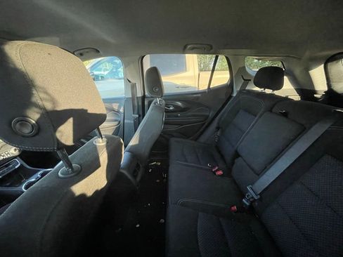 Used 2024 GMC Terrain SLE w/ Driver Convenience Package image 5