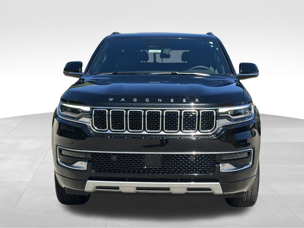 Used 2025 Jeep Wagoneer Series II AWD/4WD image 4