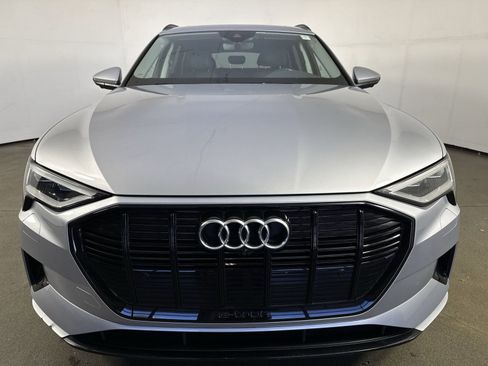 Used 2021 Audi e-tron Premium w/ Convenience Plus Package image 26