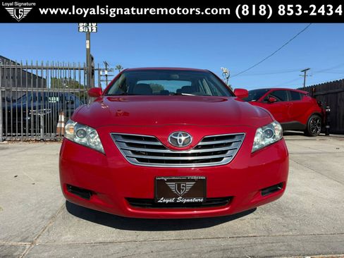 Used 2009 Toyota Camry Hybrid w/ Upgrade Pkg w/ Navigation FWD image 2