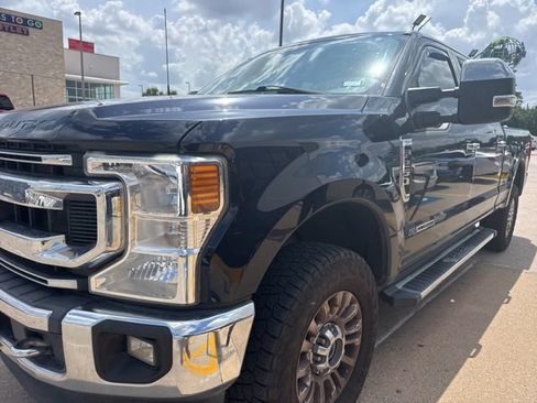 Used 2022 Ford F250 XLT w/ XLT Premium Package AWD/4WD image 2