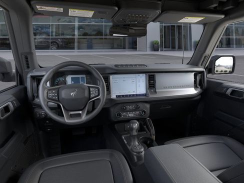 New 2025 Ford Bronco Badlands image 9