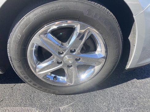 Used 2020 Chevrolet Malibu LS w/ Driver Confidence Package II image 25