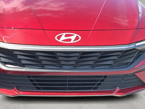 Certified 2024 Hyundai Elantra SEL FWD image 9