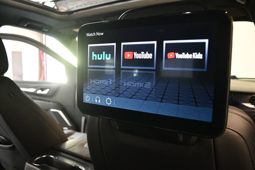 Used 2024 GMC Yukon XL Denali AWD/4WD image 39