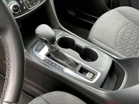 Used 2024 Chevrolet Equinox LT image 15