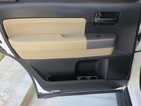 Used 2012 Toyota Sequoia SR5 RWD image 38