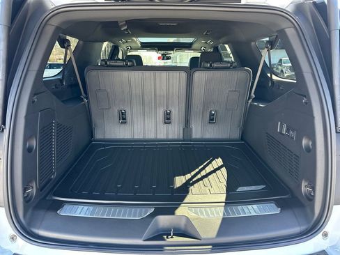 New 2026 GMC Yukon XL Denali w/ Sun & Power Step Package image 19