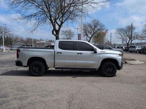 Used 2021 Chevrolet Silverado 1500 Custom Trail Boss w/ Safety Confidence Package AWD/4WD image 2