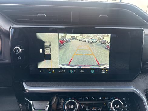 Used 2023 GMC Sierra 1500 Denali w/ Denali Reserve Package image 18