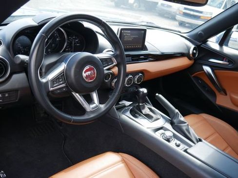 Used 2017 FIAT 124 Spider Lusso image 15