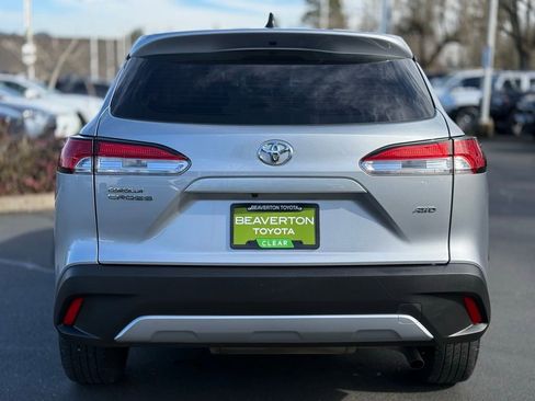 Used 2022 Toyota Corolla Cross L image 4