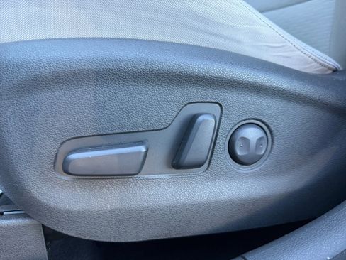 Used 2020 Hyundai Tucson Value FWD image 13