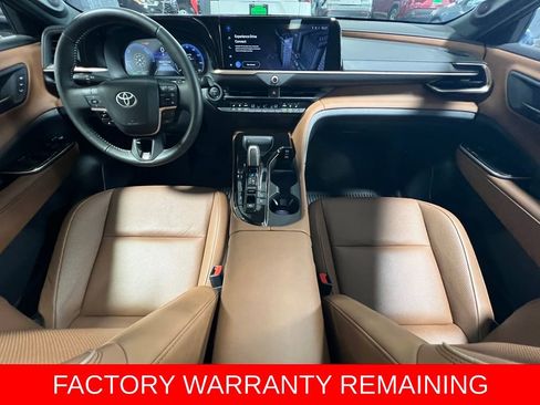 Used 2025 Toyota Crown Signia image 25