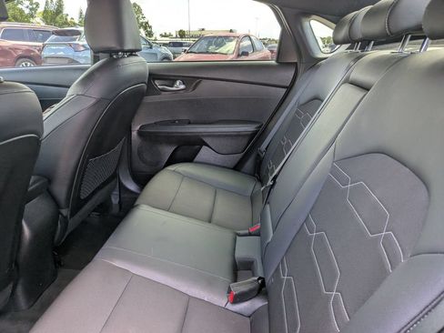 Certified 2023 Kia Forte GT-Line w/ GT-Line Technology Package FWD image 19