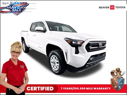 Used 2025 Toyota Tacoma SR5 AWD/4WD image 1
