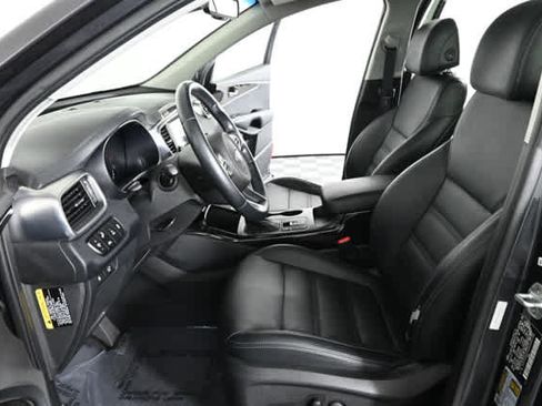 Used 2017 Kia Sorento EX w/ EX Advanced Touring Package image 21