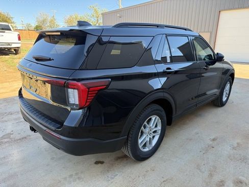 New 2026 Ford Explorer Active image 8