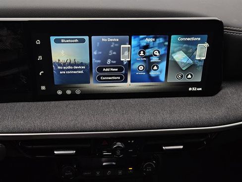 Used 2026 Nissan Kicks SV image 12