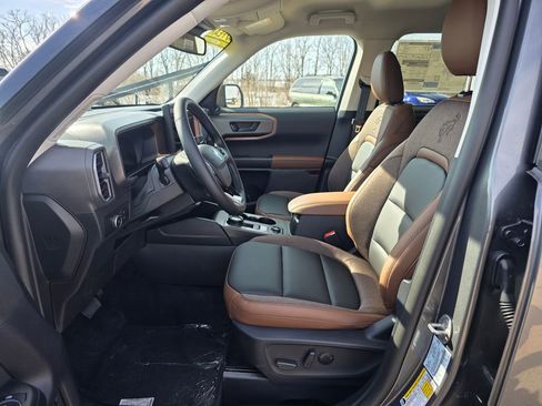 New 2026 Ford Bronco Sport Outer Banks w/ Outer Banks Tech Package+ AWD/4WD image 15