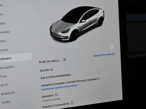 Used 2023 Tesla Model 3 Standard Range image 20