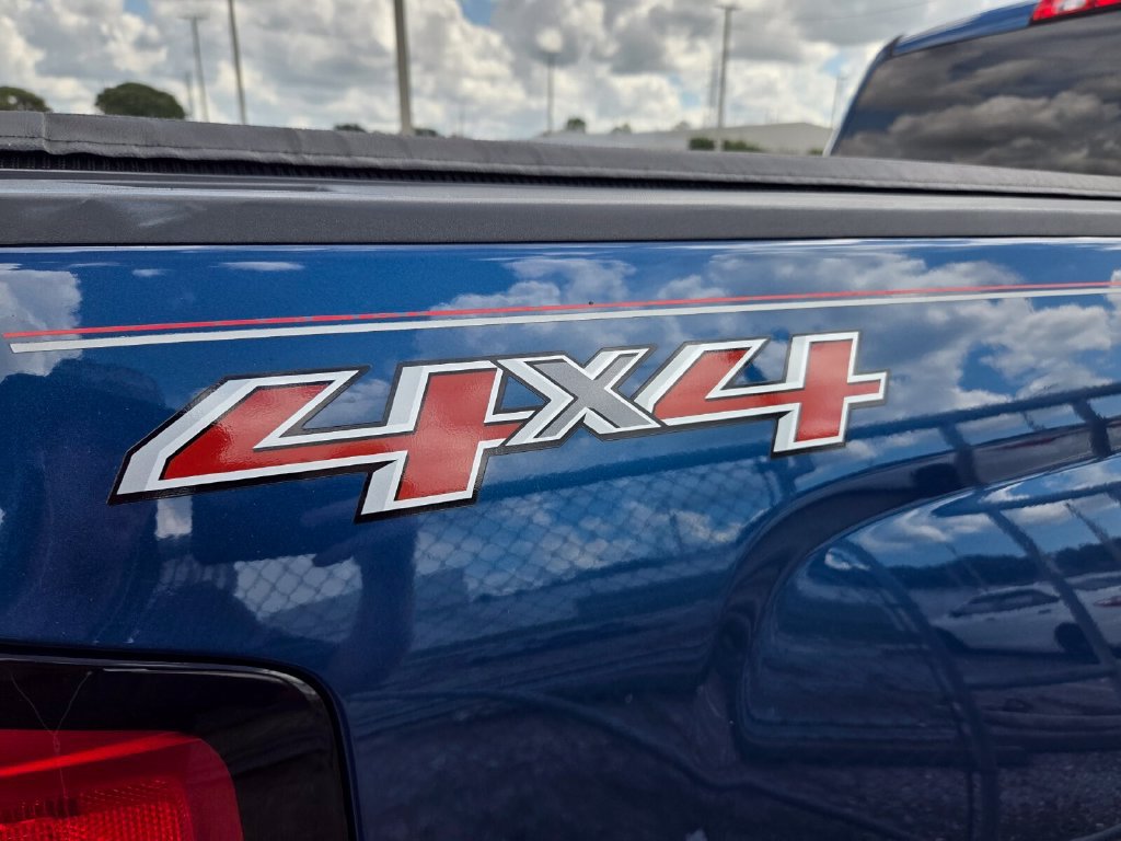 Used 2019 Chevrolet Silverado 1500 LT w/ All Star Edition AWD/4WD image 6
