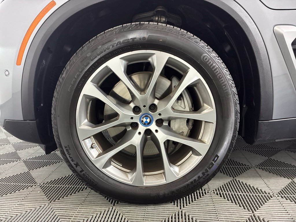 Certified 2025 BMW X5 xDrive50e AWD/4WD image 8