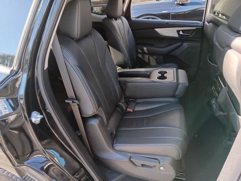 Used 2023 Acura MDX SH-AWD w/ Technology Package image 17