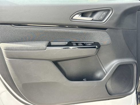 Used 2024 Honda Prologue EX image 18