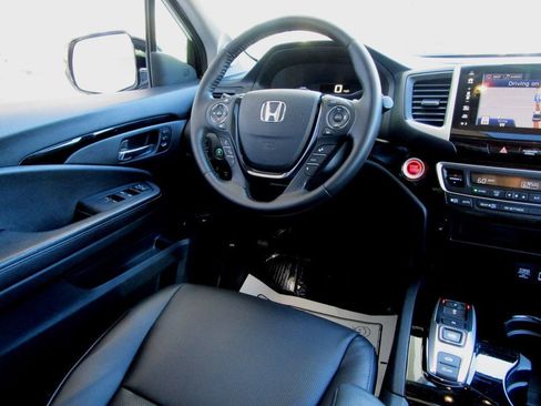 Used 2020 Honda Ridgeline RTL-E image 19