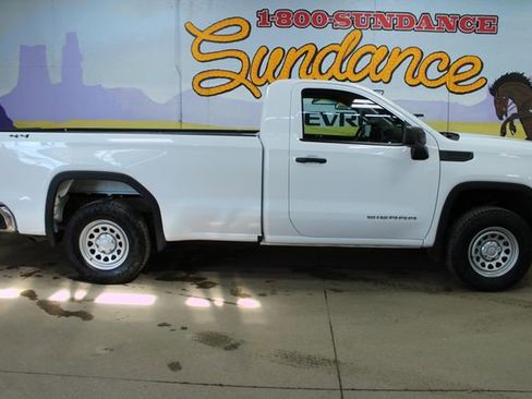 Used 2024 GMC Sierra 1500 Pro w/ Pro Value Package image 1