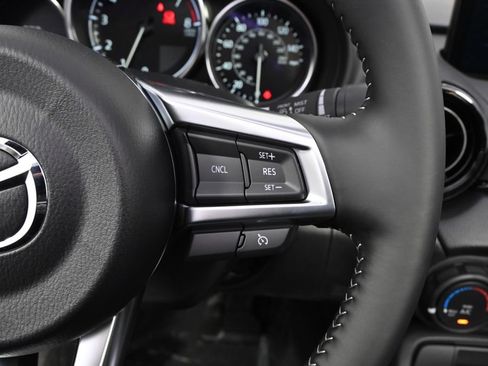 New 2026 MAZDA MX-5 Miata Club w/ Weather Package RWD image 36