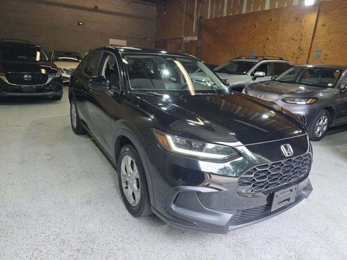 Used 2023 Honda HR-V LX image 5