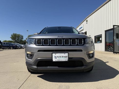 Used 2018 Jeep Compass Latitude w/ Cold Weather Group AWD/4WD image 24