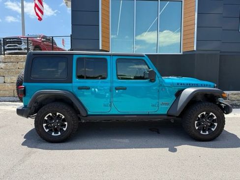 Used 2024 Jeep Wrangler Unlimited Rubicon 4xe AWD/4WD image 2