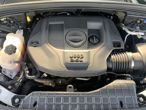 Used 2023 Jeep Grand Cherokee Overland w/ Adv Protech Group III image 33