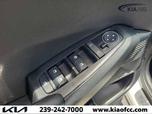 New 2026 Kia Seltos S FWD image 20